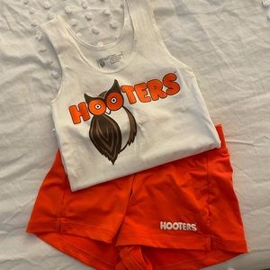 Hooters girl uniform